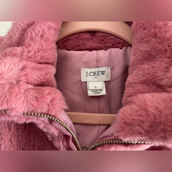 J.Crew Factory guava berry faux fur vest size‎ small - Picture 5 of 8